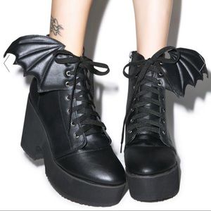 Iron Fist black batwing boots size 6 6.5